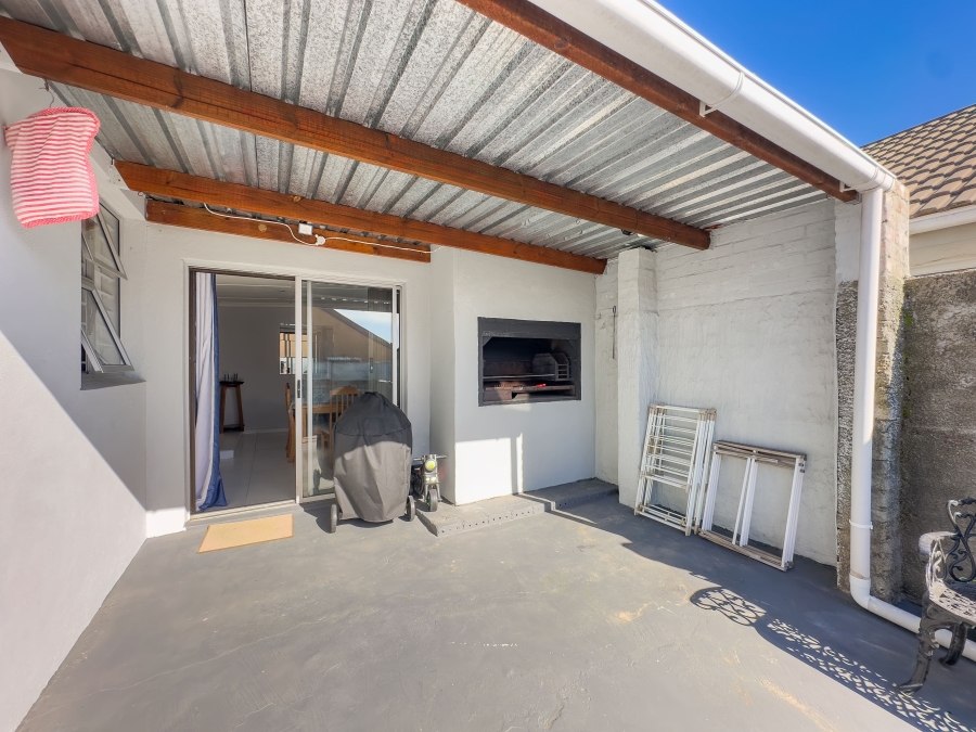 3 Bedroom Property for Sale in Protea Village Western Cape